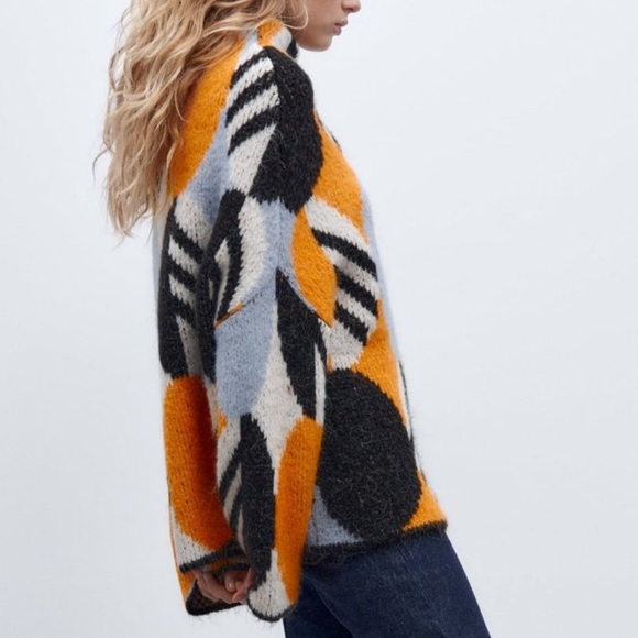 NWT Zara Art Inspired Sweater Oversized Botanical Leaf Graphic Geometric Size M - Picture 6 of 7